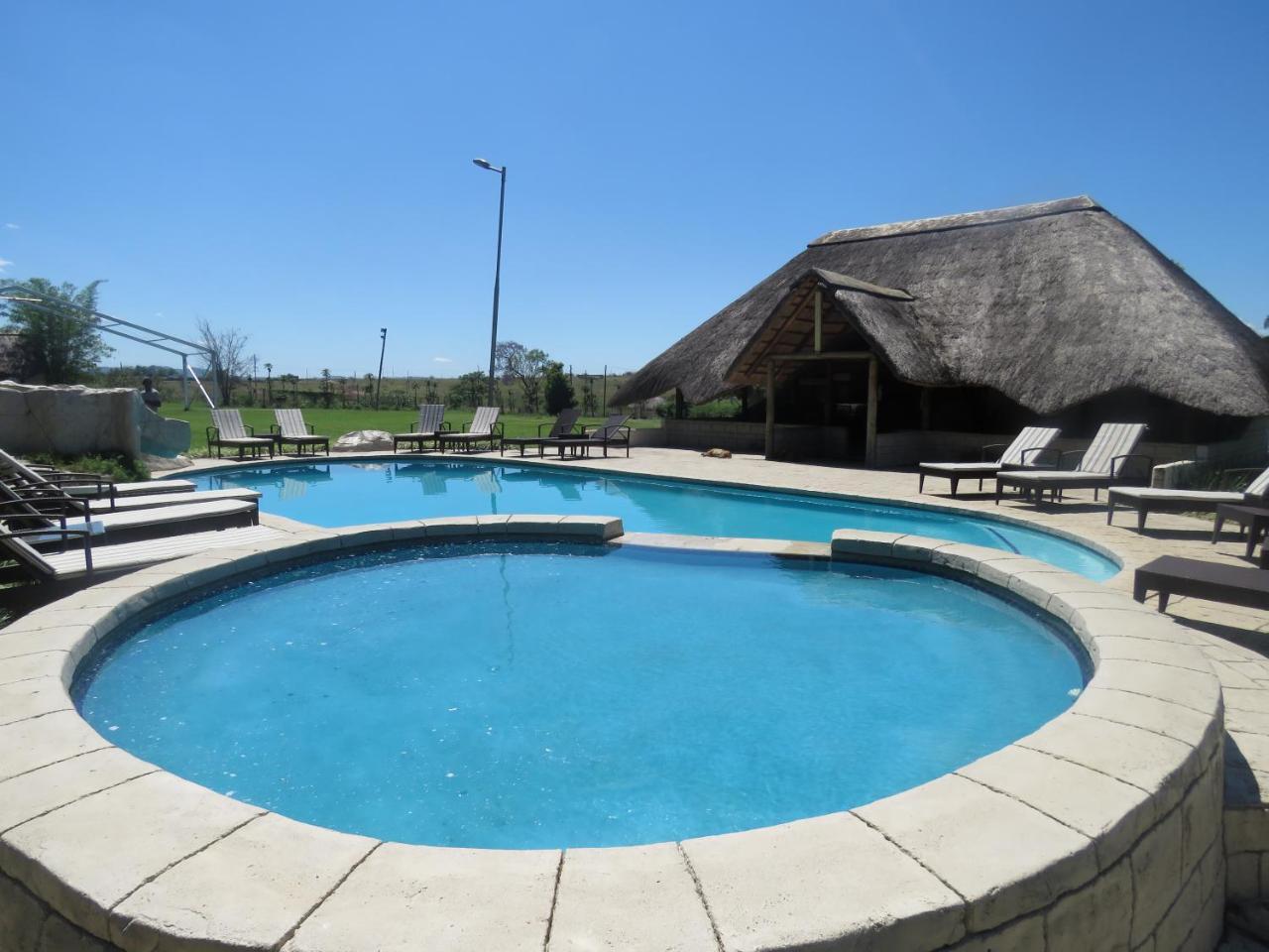Dwaleni Farm Lodge Matsapha Екстер'єр фото
