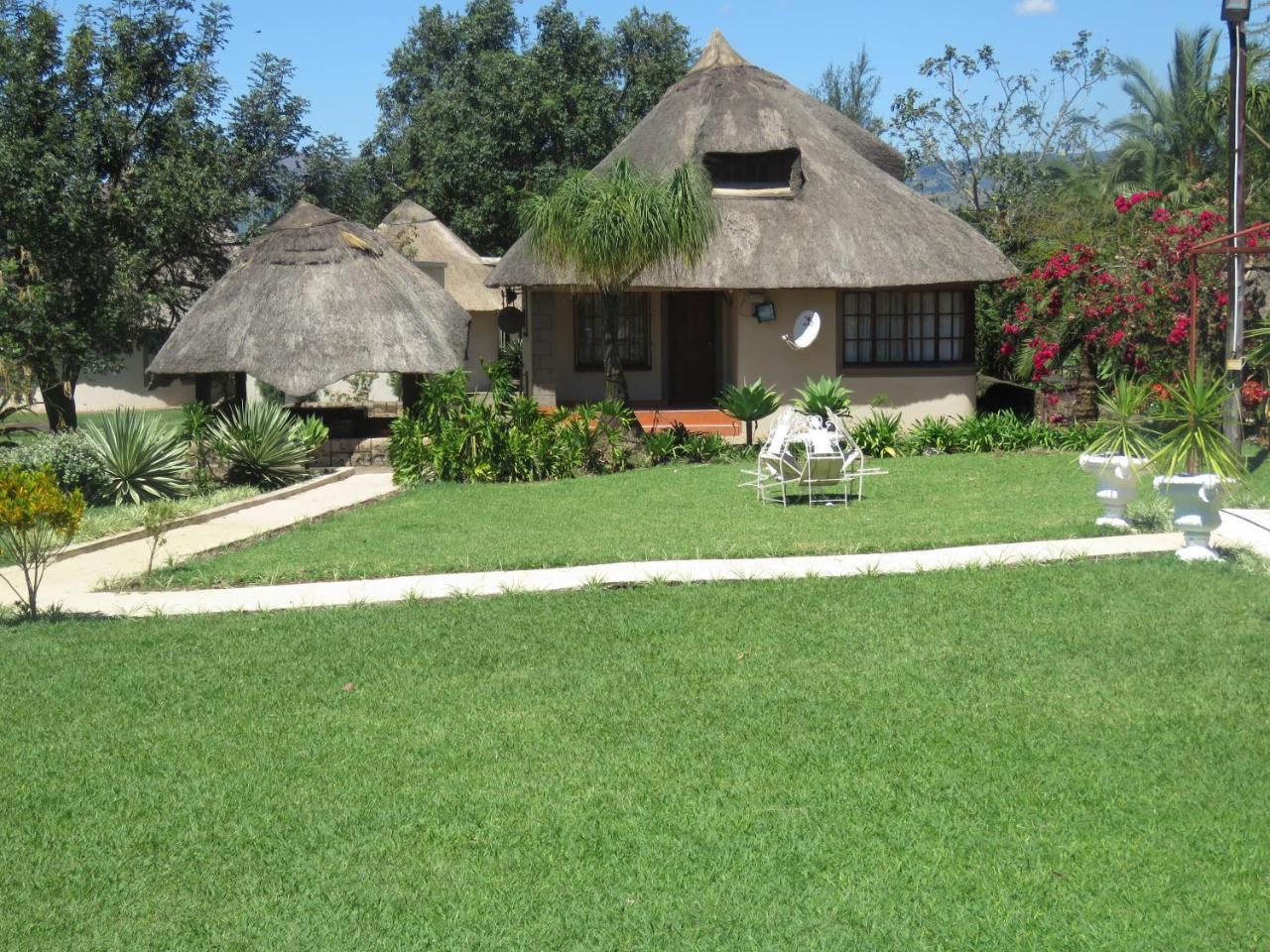 Dwaleni Farm Lodge Matsapha Екстер'єр фото