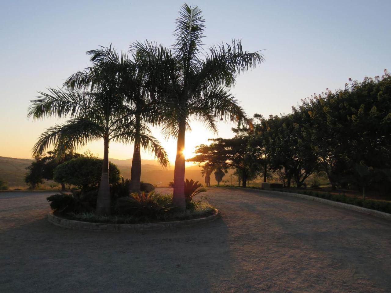 Dwaleni Farm Lodge Matsapha Екстер'єр фото