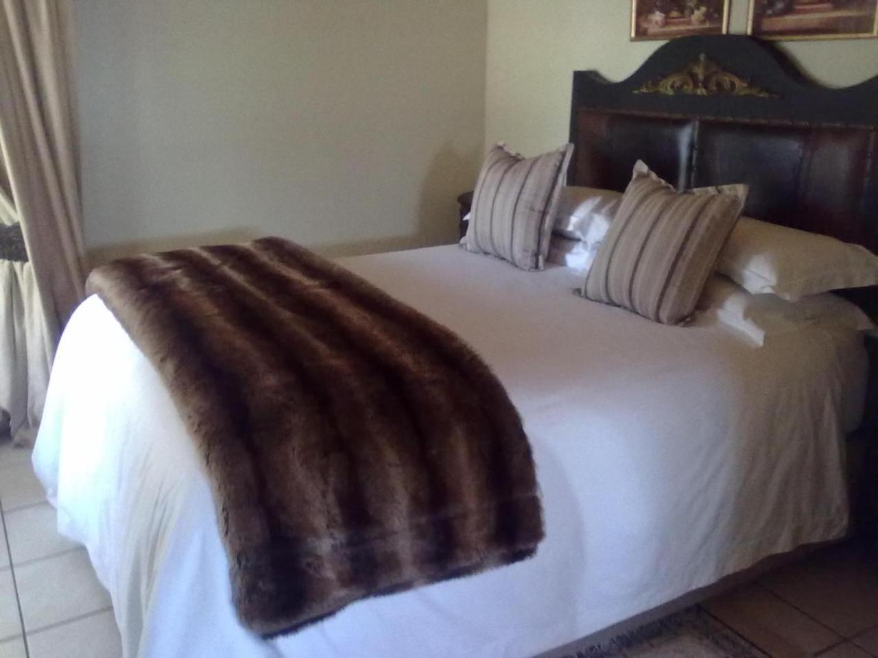Dwaleni Farm Lodge Matsapha Екстер'єр фото